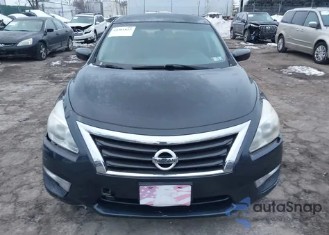 2015 Nissan Altima 2.5/2.5 S/2.5 Sl/2.5 Sv z USA, uszkodzony, nr VIN 1N4AL3AP0FN383853